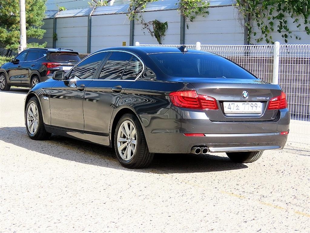 BMW 5시리즈 5시리즈 (F10) 525d 이미지 3