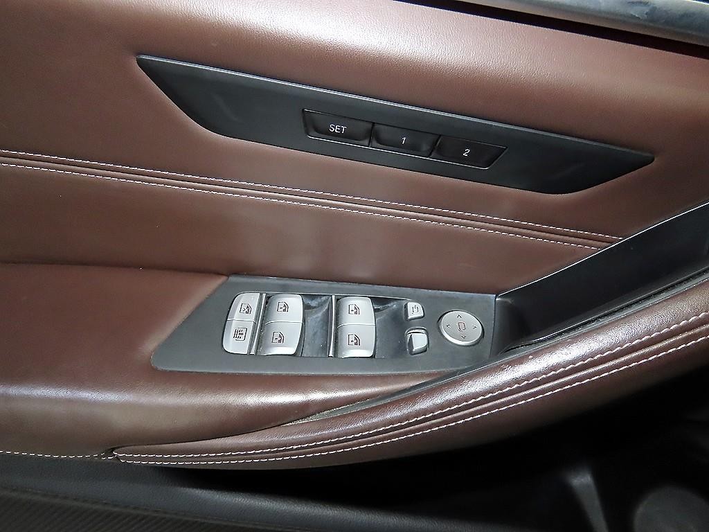 BMW 5시리즈 5시리즈 (G30) 530i xDrive M 스포츠 플러스 이미지 13