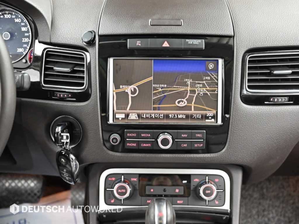 폭스바겐 투아렉 뉴 투아렉 V6 3.0 TDI 블루모션 이미지 14