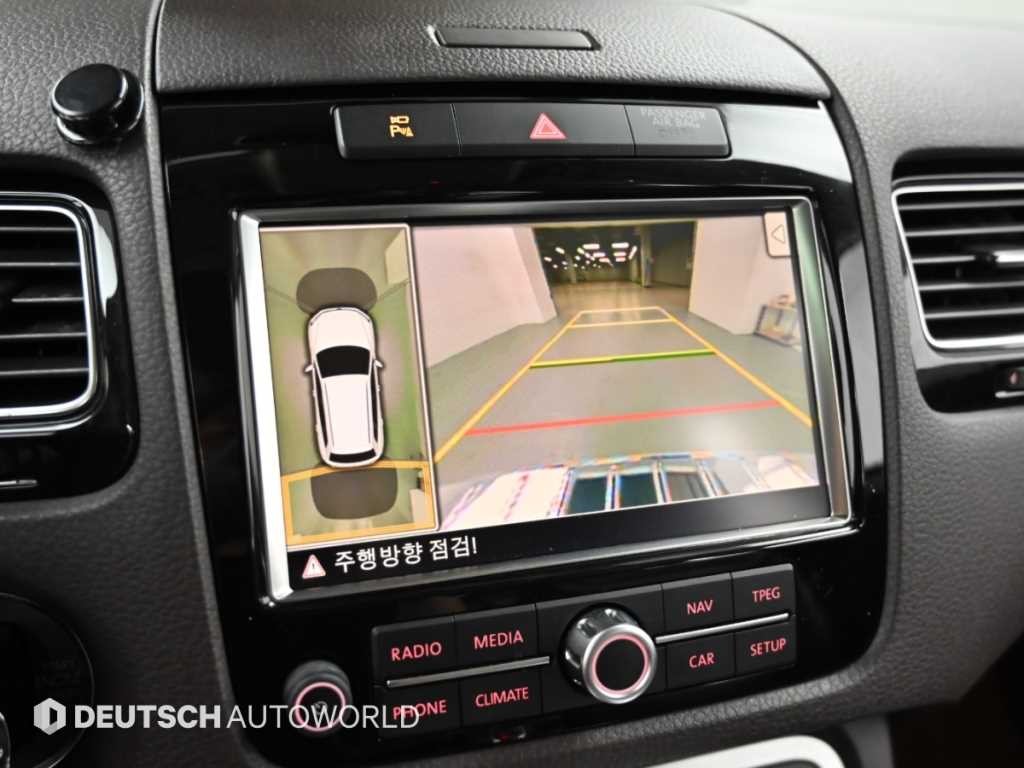 폭스바겐 투아렉 뉴 투아렉 V6 3.0 TDI 블루모션 이미지 15