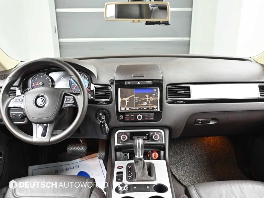 폭스바겐 투아렉 뉴 투아렉 V6 3.0 TDI 블루모션 이미지 7