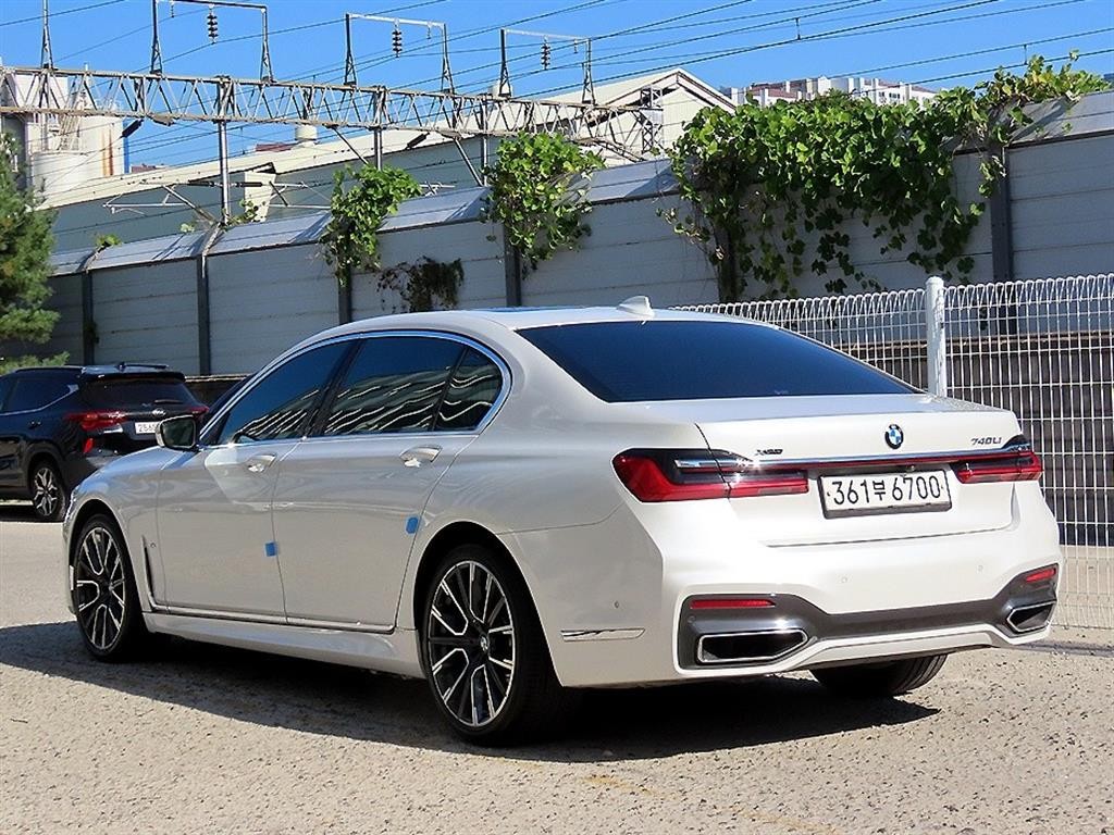 BMW 7시리즈 7시리즈 (G11) 740Li xDrive M SPORT 스포츠 이미지 3