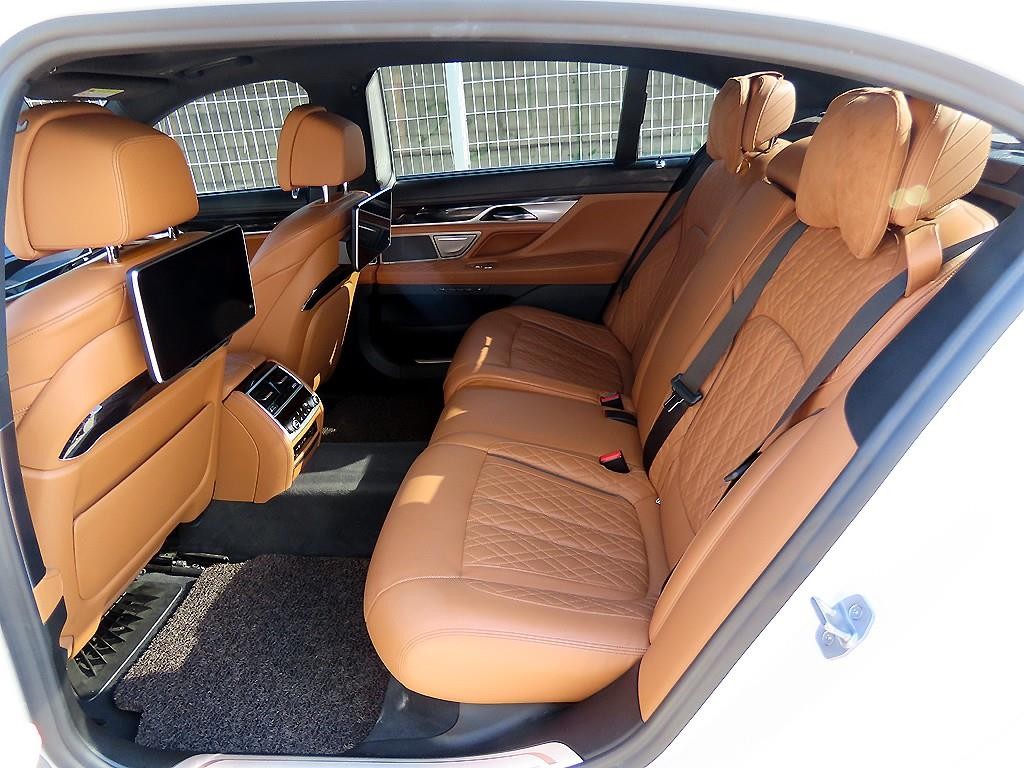 BMW 7시리즈 7시리즈 (G11) 740Li xDrive M SPORT 스포츠 이미지 6
