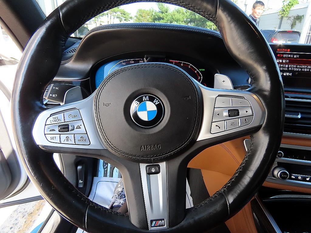 BMW 7시리즈 7시리즈 (G11) 740Li xDrive M SPORT 스포츠 이미지 8