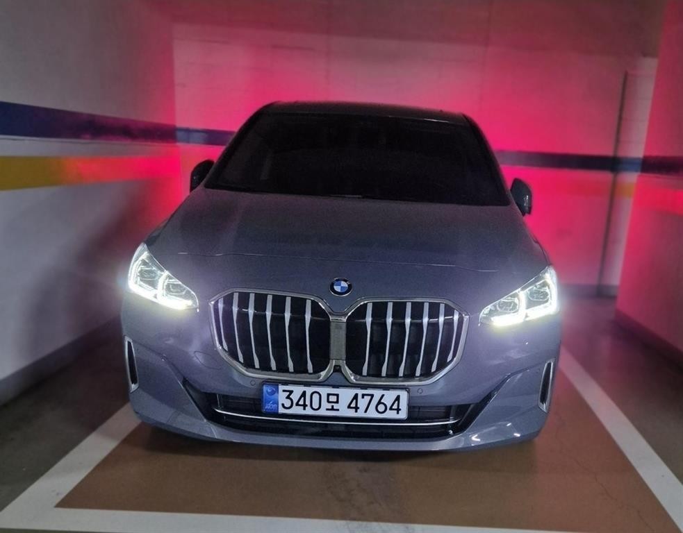BMW 2시리즈 2시리즈 액티브 투어러 (U06) 220i 럭셔리 이미지 1
