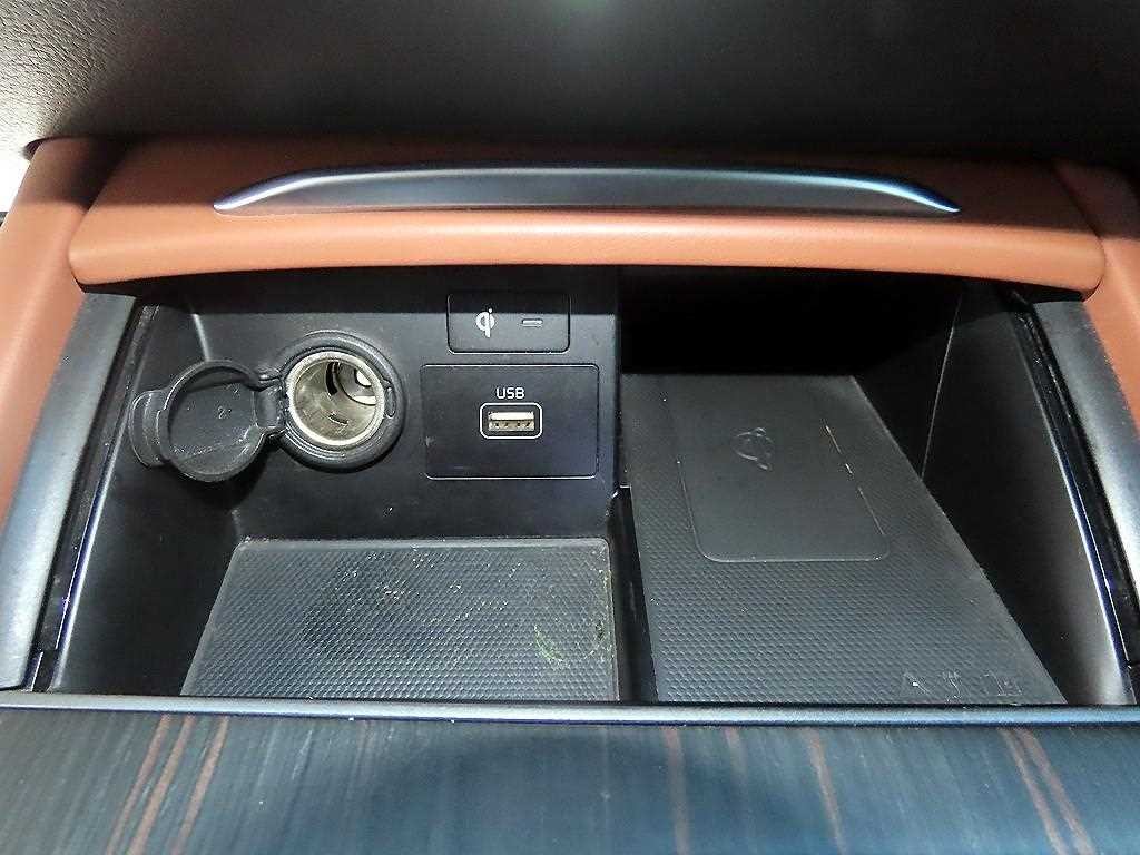 기아 K9 더 K9 3.8 GDI AWD 그랜드 플래티넘 이미지 16