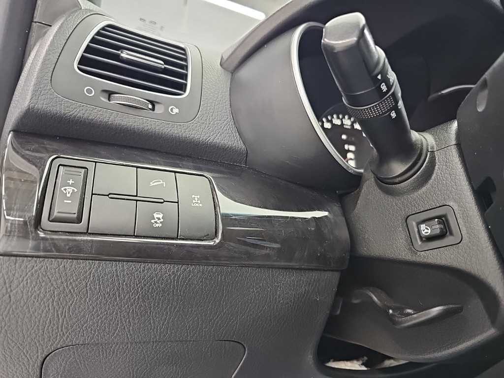 기아 쏘렌토 뉴 쏘렌토 R 4WD 2.0 트랜디 이미지 17