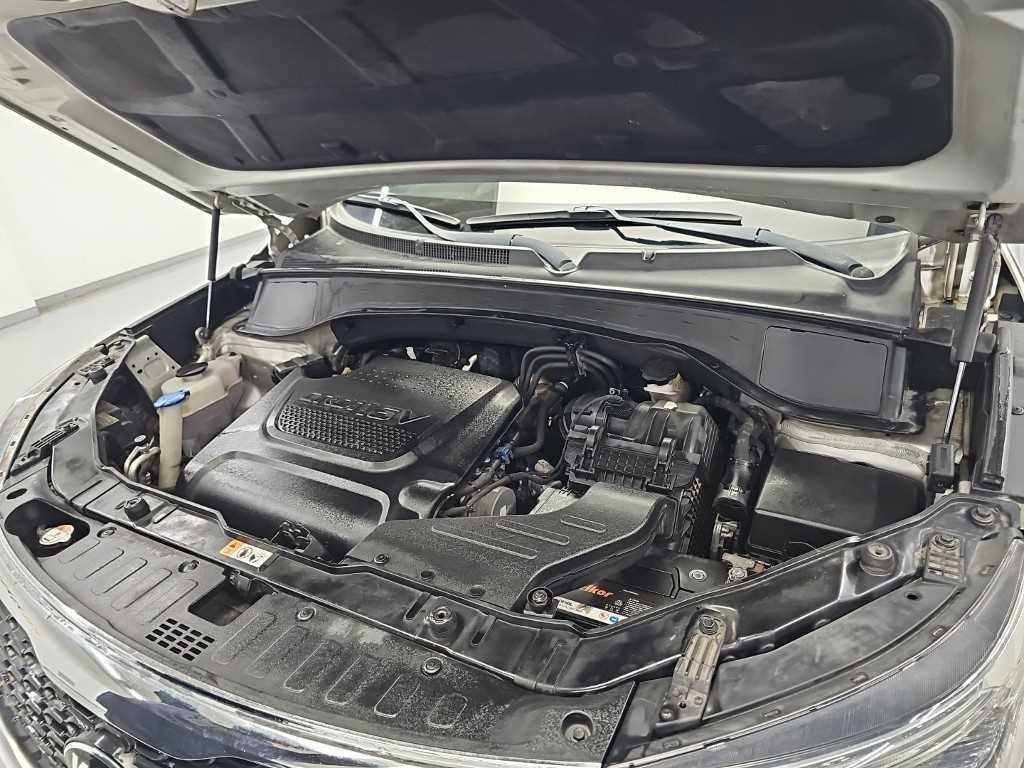 기아 쏘렌토 뉴 쏘렌토 R 4WD 2.0 트랜디 이미지 5