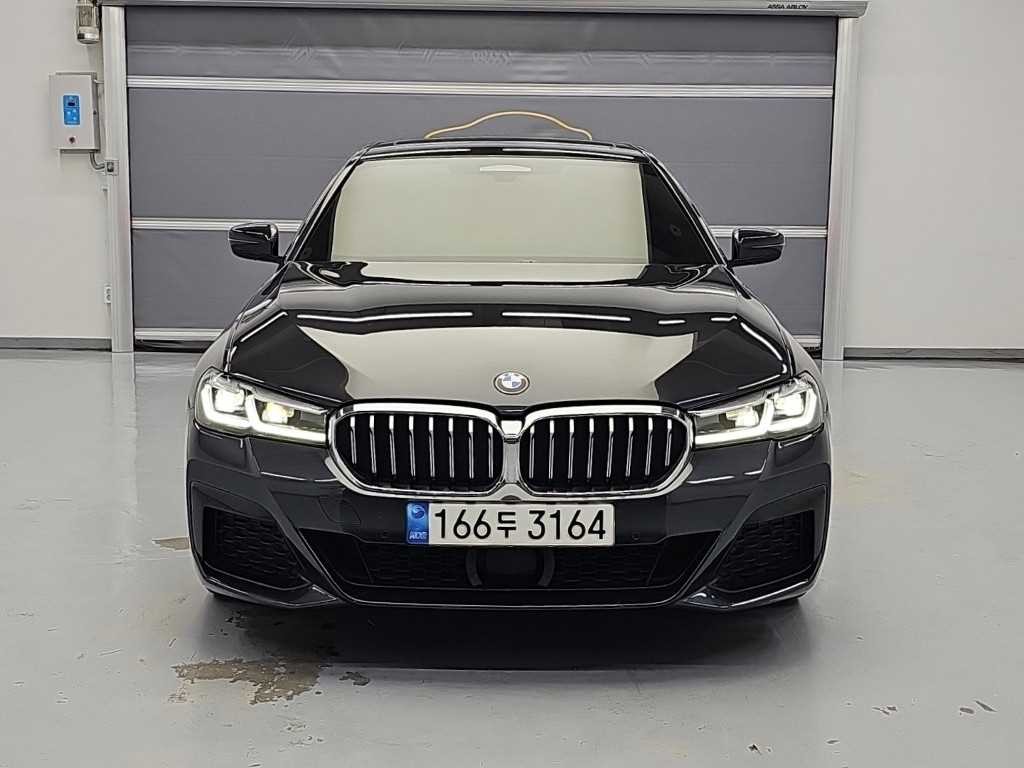 BMW 5시리즈 5시리즈 (G30) 523d M 스포츠 이미지 2