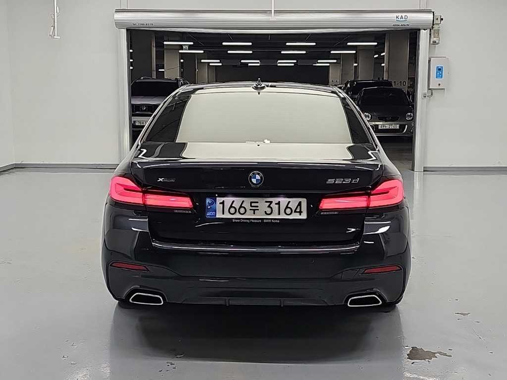 BMW 5시리즈 5시리즈 (G30) 523d M 스포츠 이미지 3