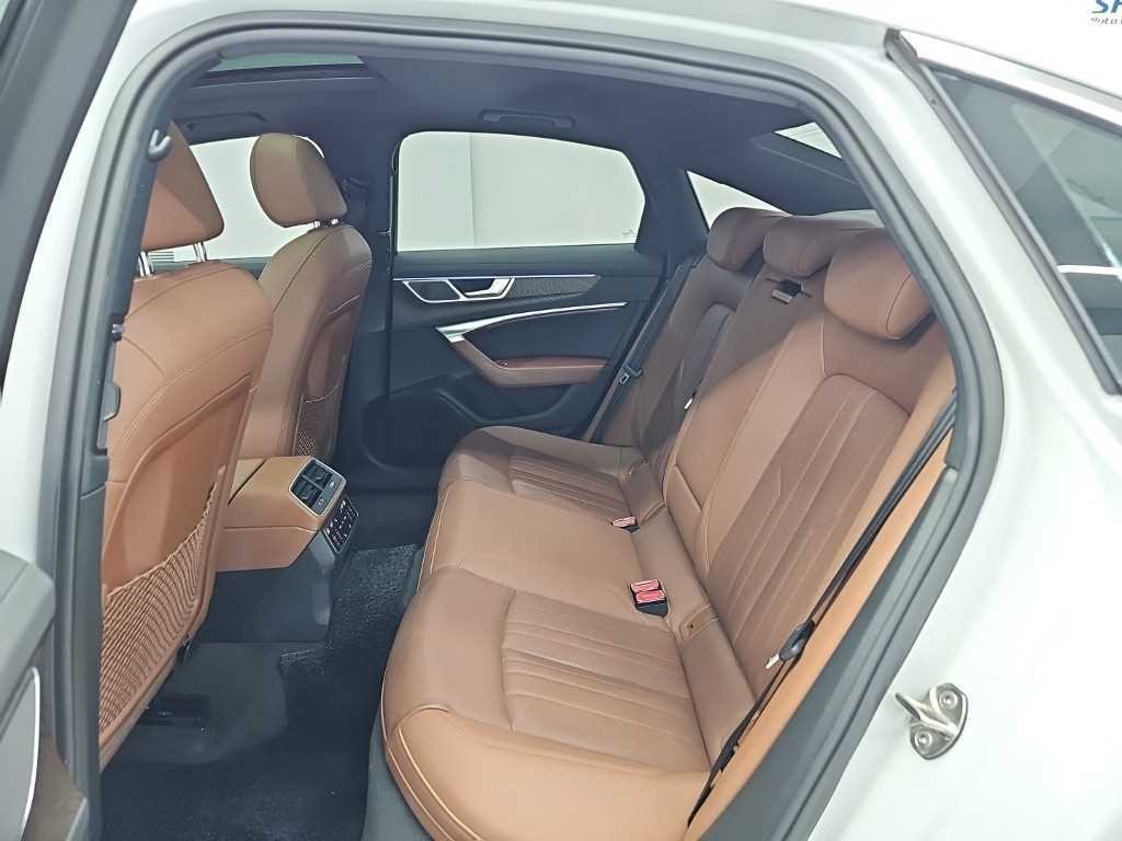 아우디 A6 A6 (C8) 40 TDI 콰트로 프리미엄 이미지 12