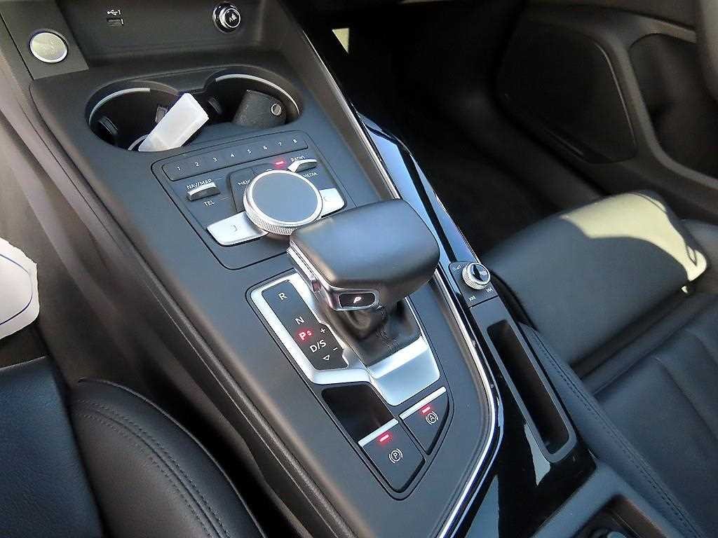 아우디 A5 A5 (F5) 45 TFSI 콰트로 프리미엄 스포트백 이미지 11