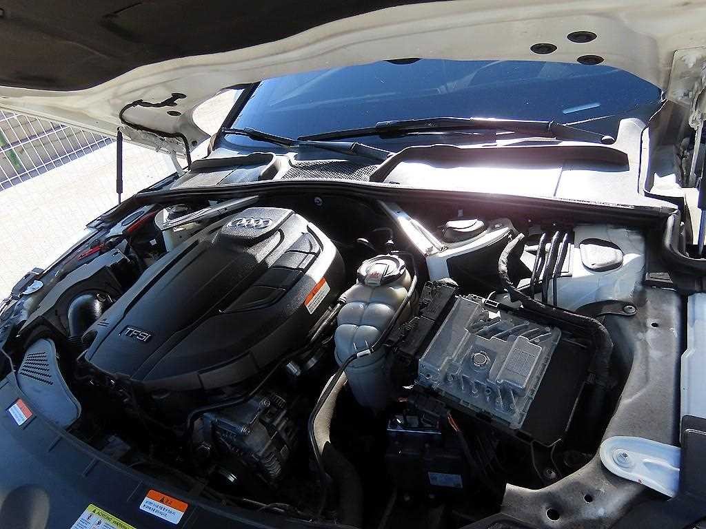 아우디 A5 A5 (F5) 45 TFSI 콰트로 프리미엄 스포트백 이미지 19