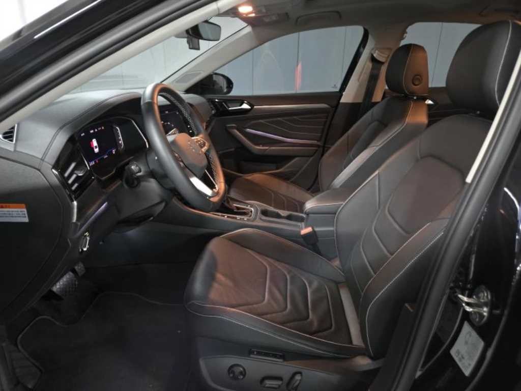 폭스바겐 제타 올 뉴 제타 1.5 TSI 프리미엄 이미지 8