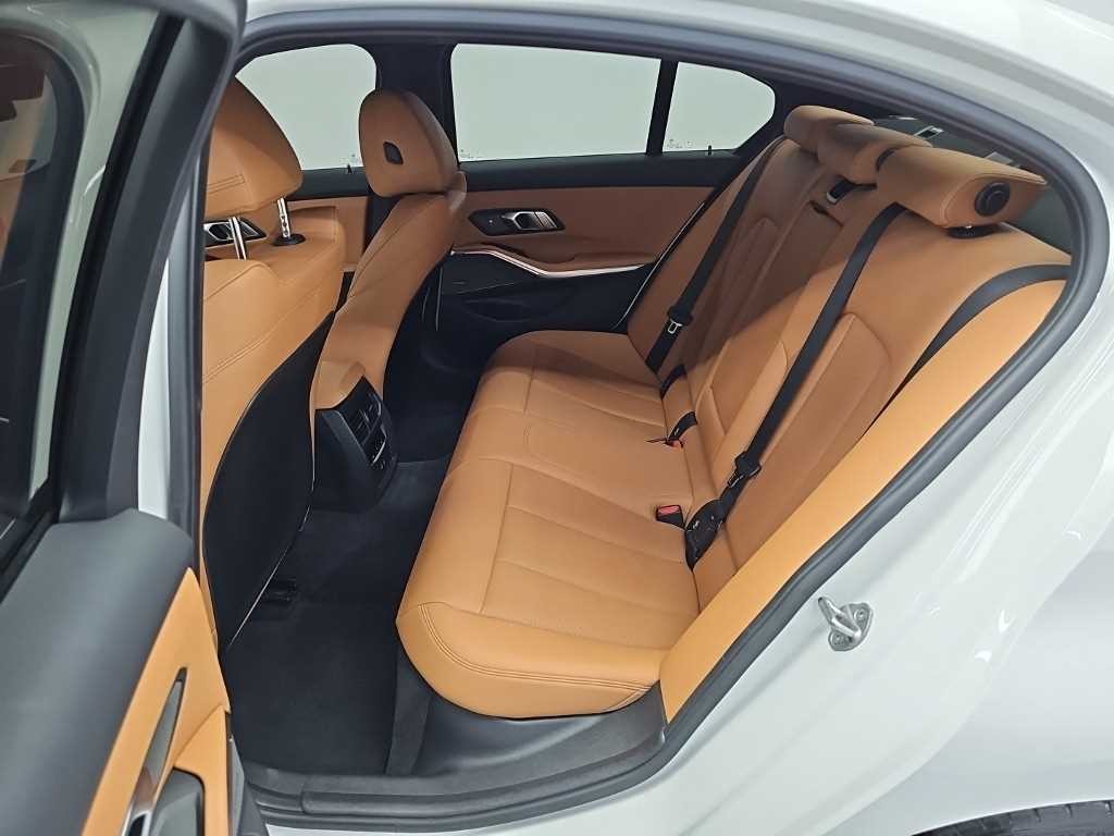 BMW 3시리즈 3시리즈 (G20) 320i M 스포츠 이미지 12