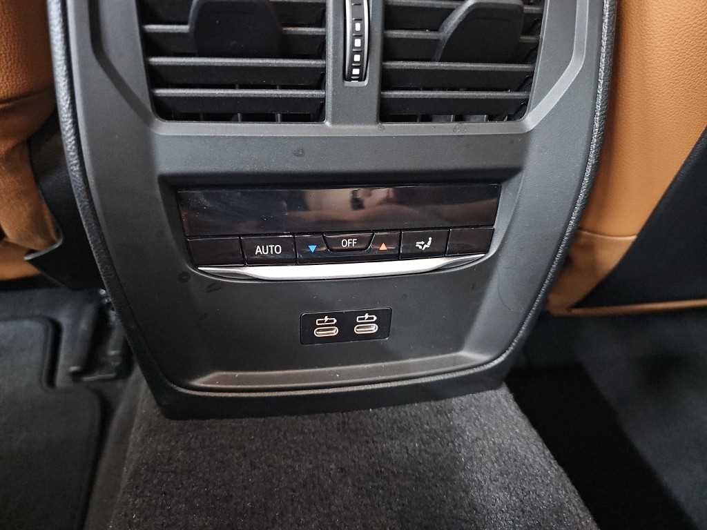 BMW 3시리즈 3시리즈 (G20) 320i M 스포츠 이미지 13