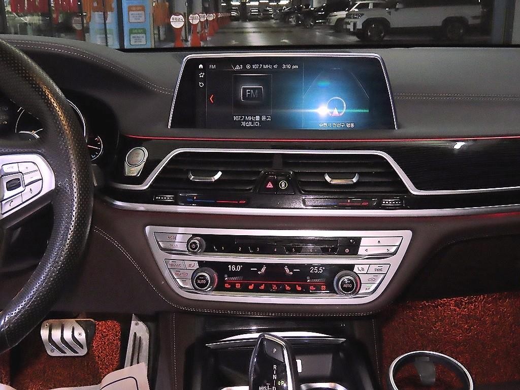 BMW 7시리즈 7시리즈 (G11) 740Li xDrive M SPORT 스포츠 이미지 11