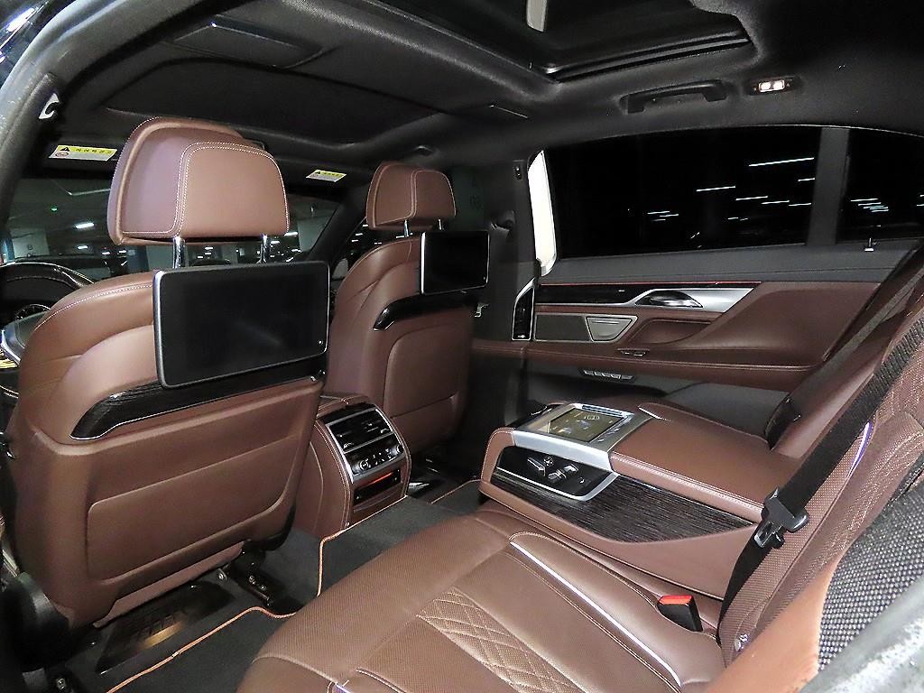 BMW 7시리즈 7시리즈 (G11) 740Li xDrive M SPORT 스포츠 이미지 13