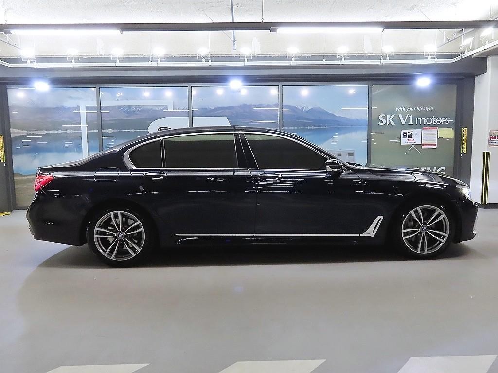 BMW 7시리즈 7시리즈 (G11) 740Li xDrive M SPORT 스포츠 이미지 3