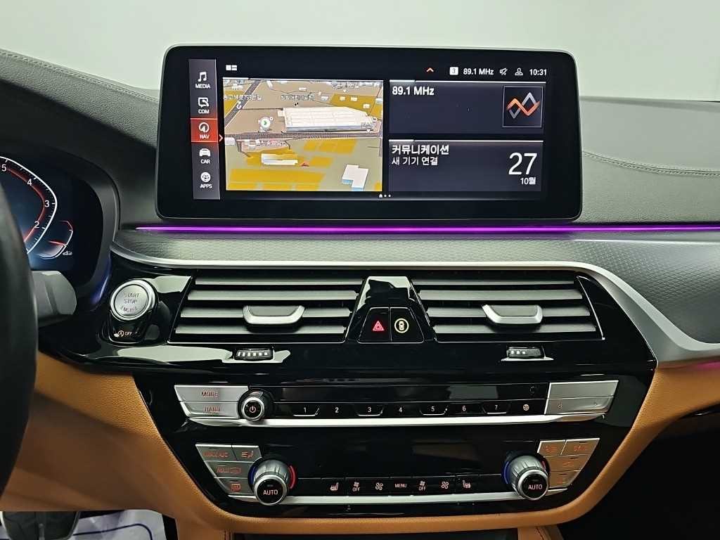 BMW 5시리즈 5시리즈 (G30) 520i M 스포츠 이미지 10