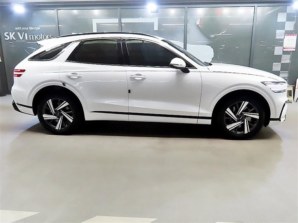 제네시스 GV70 2.5T 가솔린 2WD 스포츠 이미지 3