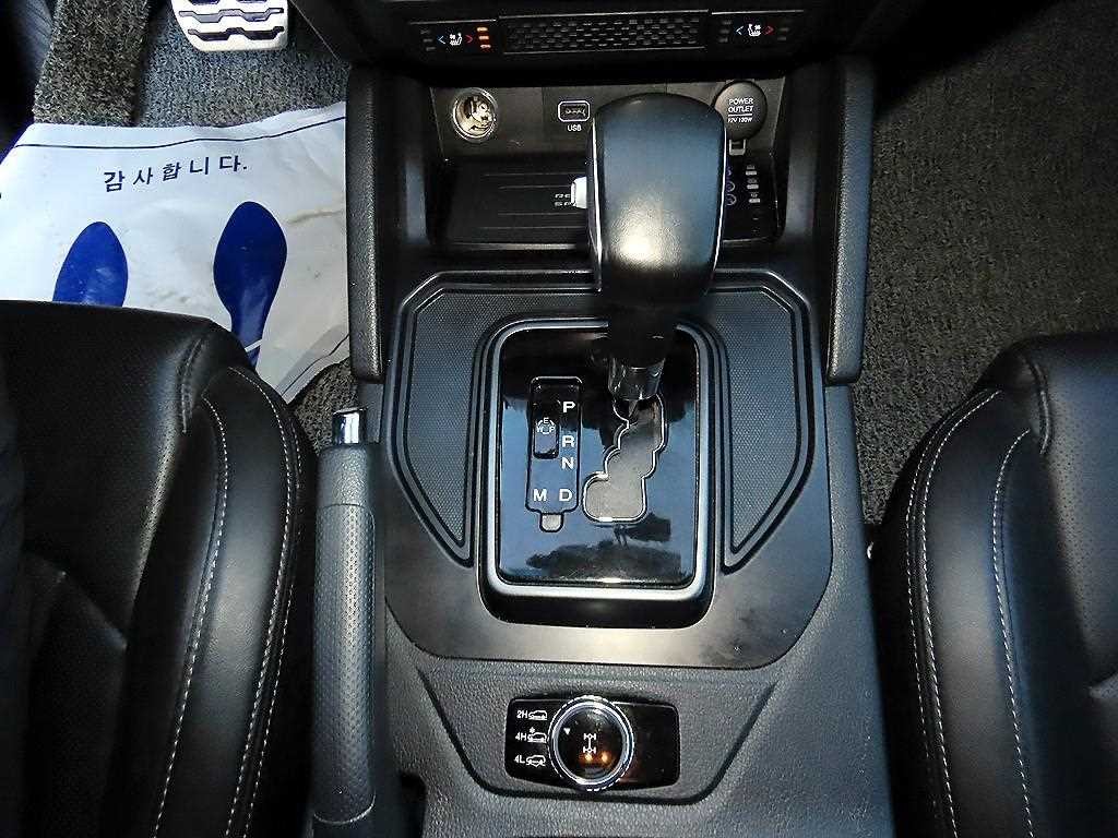 KG모빌리티(쌍용) 렉스턴 더 뉴 렉스턴 스포츠 칸 디젤 2.2 4WD 프레스티지 이미지 10