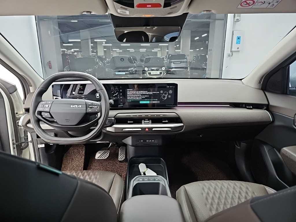 기아 EV4 롱레인지 4WD 어스 이미지 7