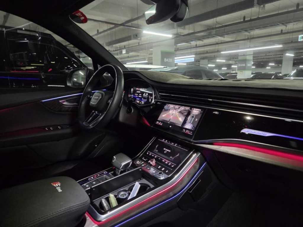 아우디 Q7 Q7 (4M) 45 TDI 콰트로 프리미엄 이미지 11