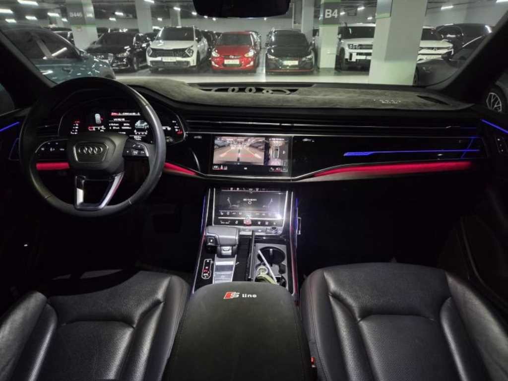 아우디 Q7 Q7 (4M) 45 TDI 콰트로 프리미엄 이미지 12