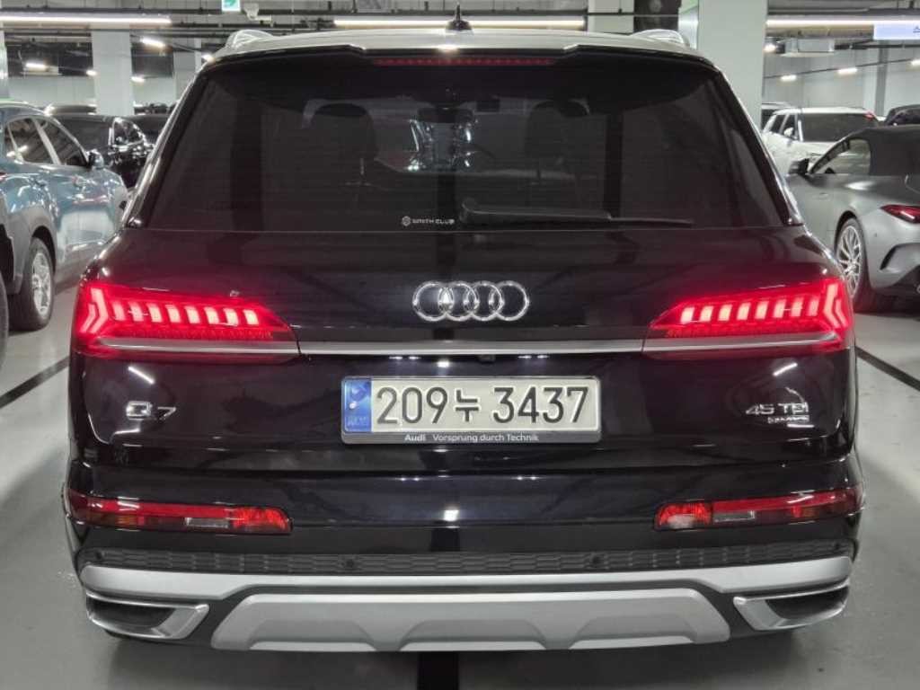아우디 Q7 Q7 (4M) 45 TDI 콰트로 프리미엄 이미지 4