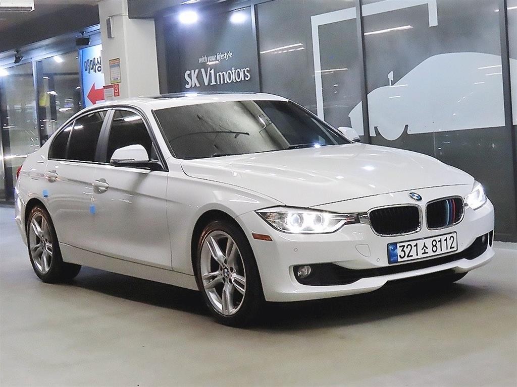 BMW 3시리즈 3시리즈 (F30) 320i 이미지 1