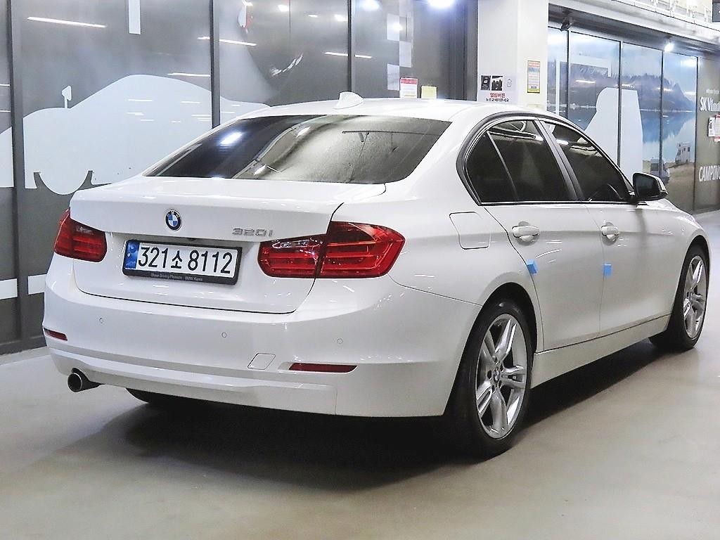 BMW 3시리즈 3시리즈 (F30) 320i 이미지 4
