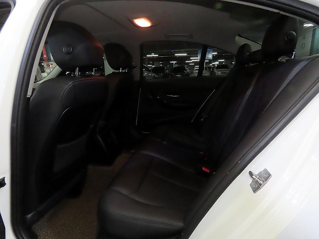 BMW 3시리즈 3시리즈 (F30) 320i 이미지 7