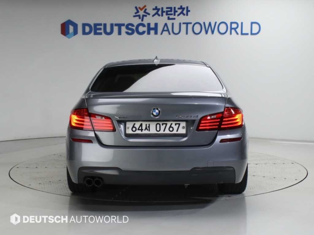 BMW 5시리즈 5시리즈 (F10) 530d xDrive M 에어로 다이나믹 이미지 5