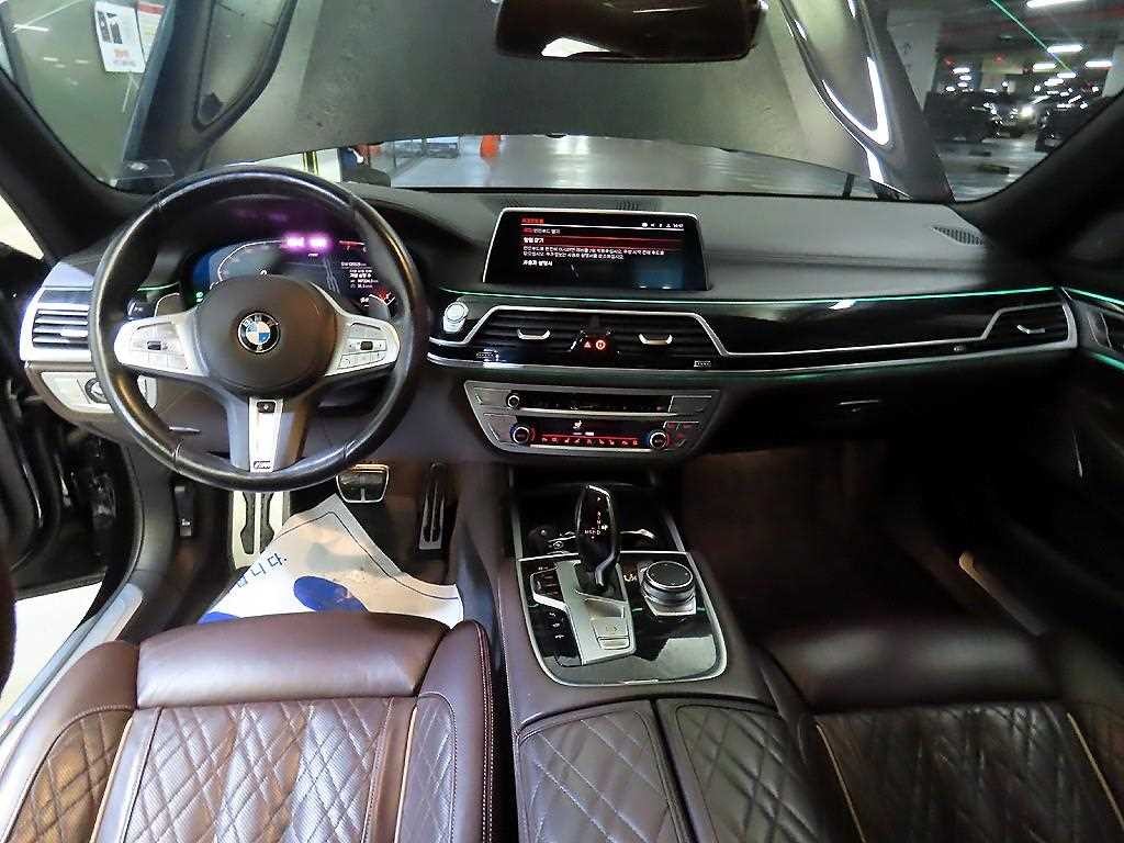 BMW 7시리즈 7시리즈 (G11) 740Li xDrive M SPORT 스포츠 이미지 10