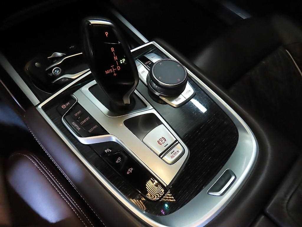 BMW 7시리즈 7시리즈 (G11) 740Li xDrive M SPORT 스포츠 이미지 12