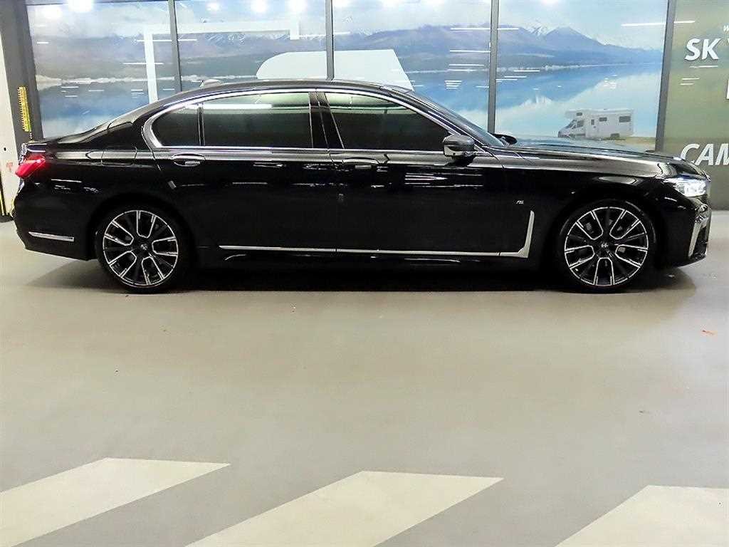 BMW 7시리즈 7시리즈 (G11) 740Li xDrive M SPORT 스포츠 이미지 3