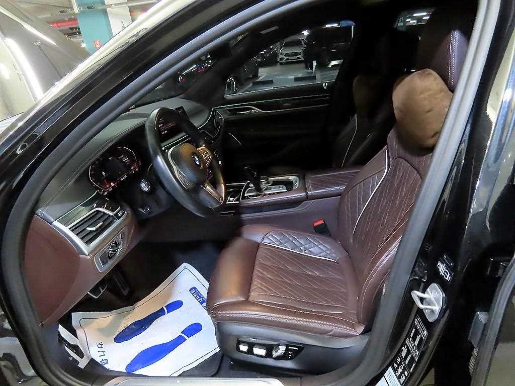 BMW 7시리즈 7시리즈 (G11) 740Li xDrive M SPORT 스포츠 이미지 6