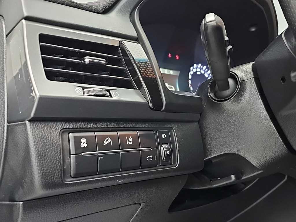 KG모빌리티(쌍용) 렉스턴 더 뉴 렉스턴 스포츠 칸 디젤 2.2 4WD 프레스티지 이미지 16