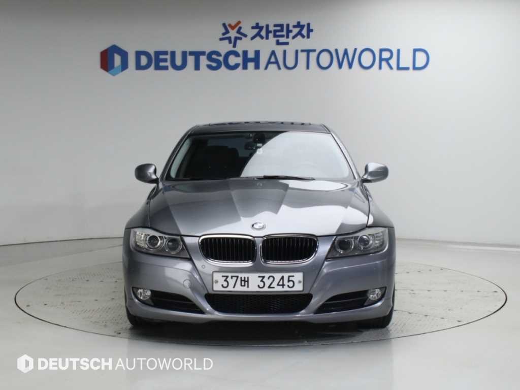 BMW 3시리즈 3시리즈 (E90) 320i 세단 이미지 3