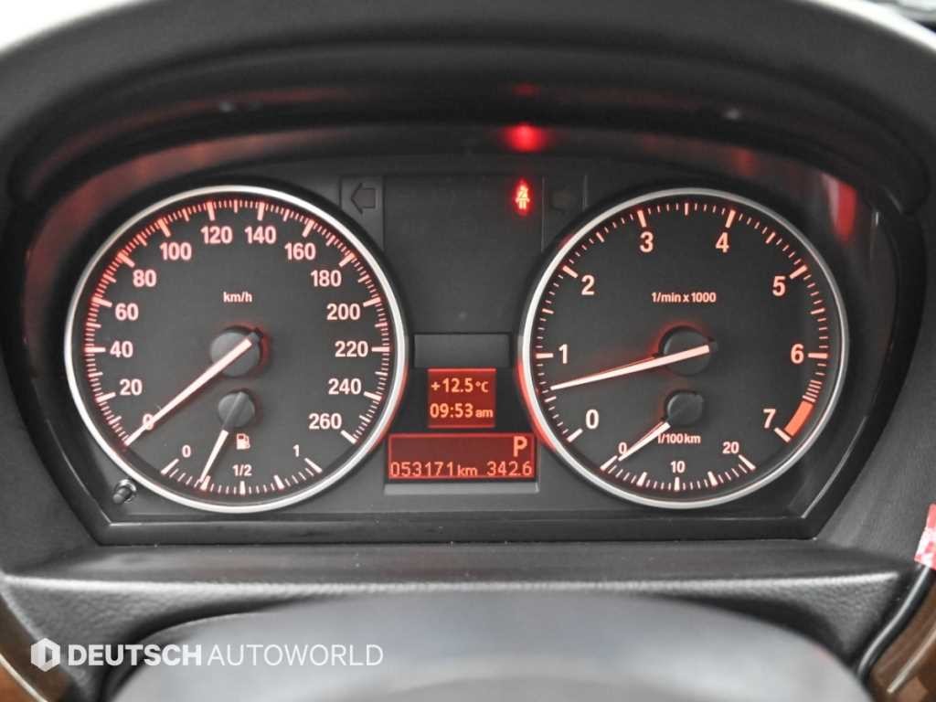 BMW 3시리즈 3시리즈 (E90) 320i 세단 이미지 8