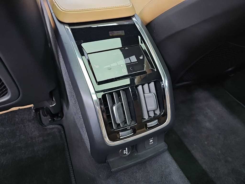 볼보 S90 B5 인스크립션 이미지 13