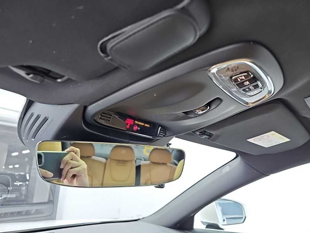 볼보 S90 B5 인스크립션 이미지 17