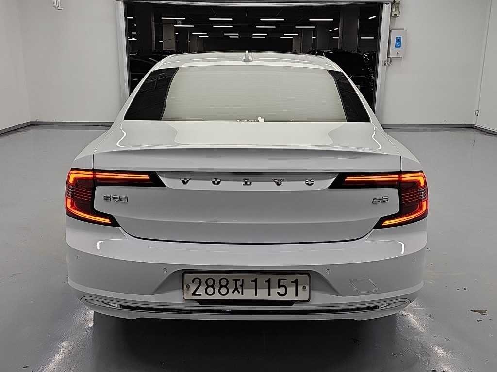볼보 S90 B5 인스크립션 이미지 3