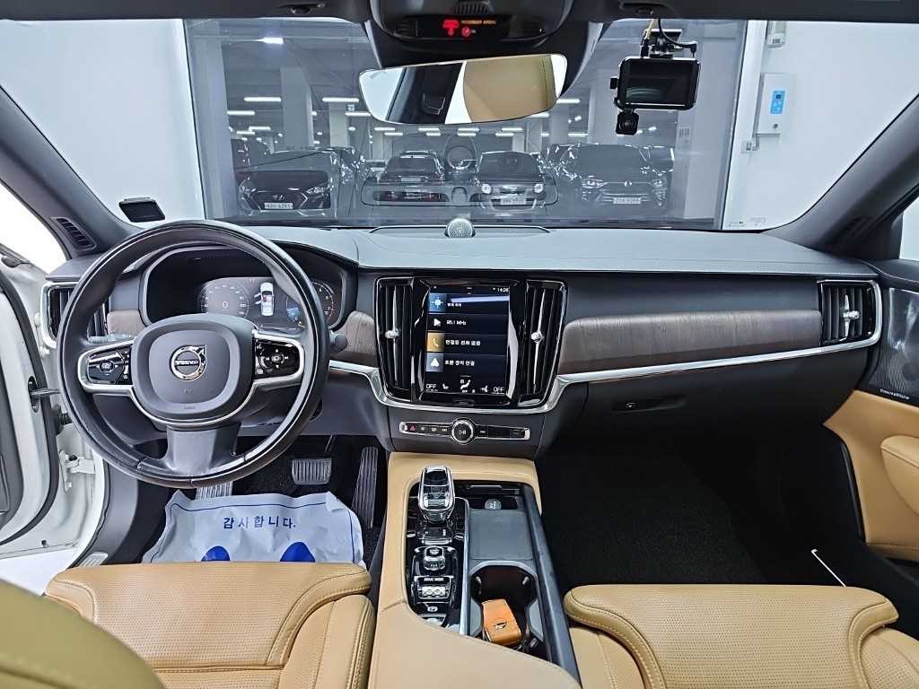 볼보 S90 B5 인스크립션 이미지 7