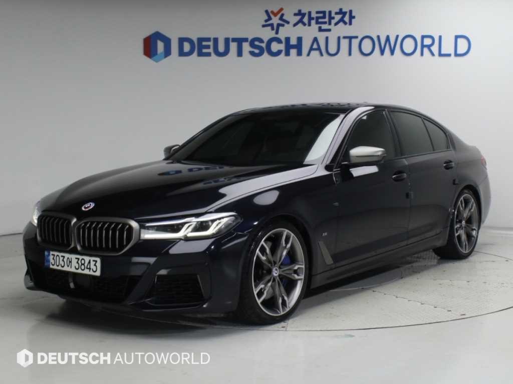 BMW 5시리즈 5시리즈 (G30) M550i xDrive 이미지 1