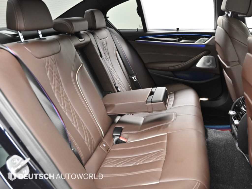 BMW 5시리즈 5시리즈 (G30) M550i xDrive 이미지 12