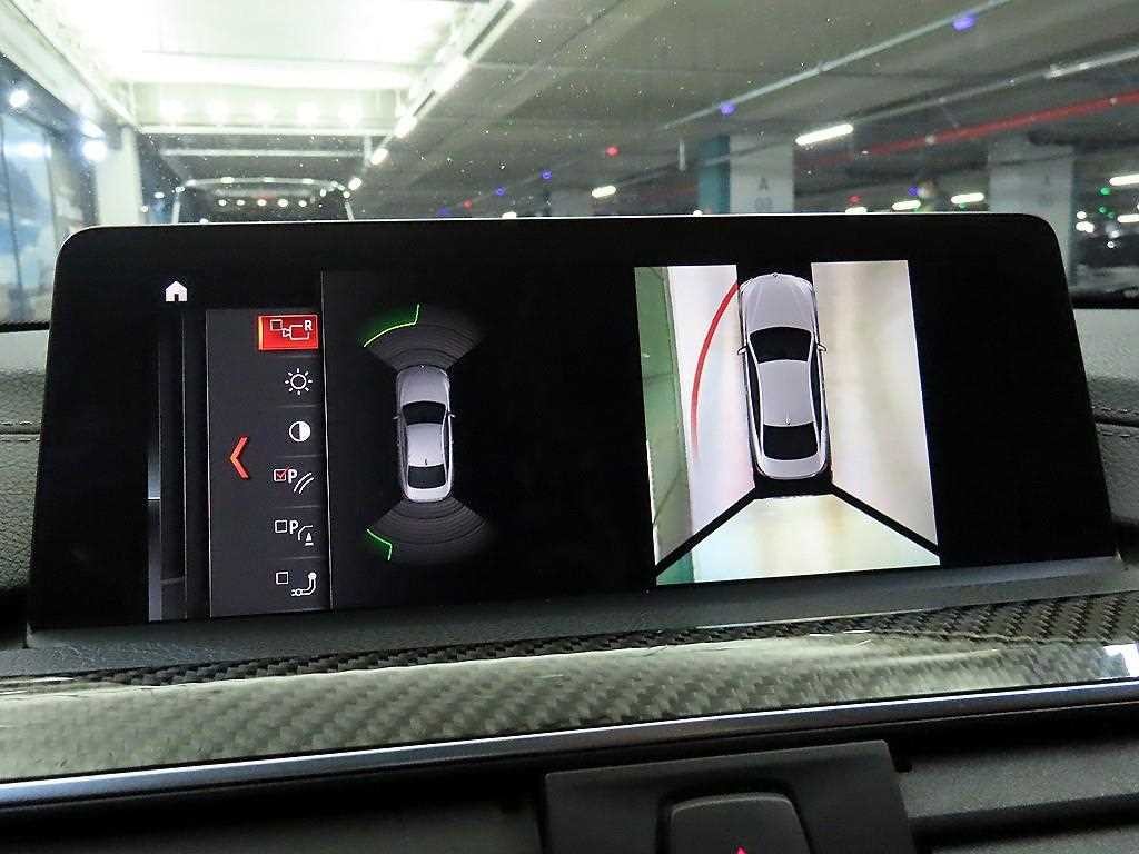 BMW 4시리즈 M4 (F82) 쿠페 컴패티션 이미지 16