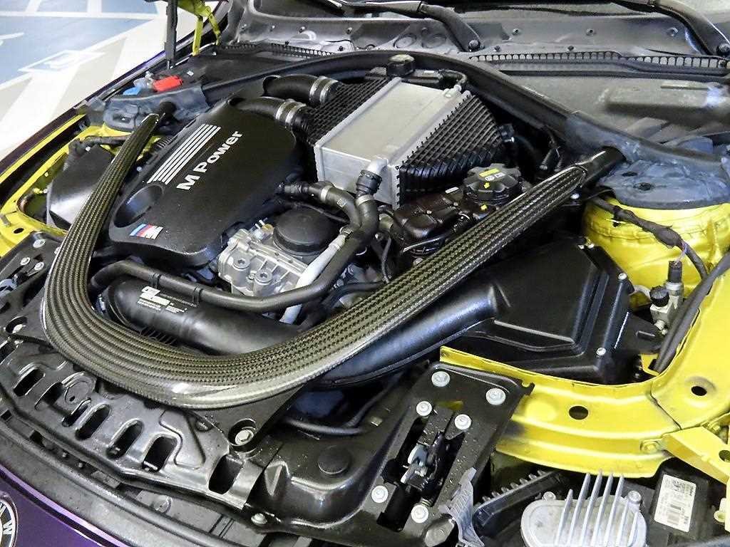 BMW 4시리즈 M4 (F82) 쿠페 컴패티션 이미지 19