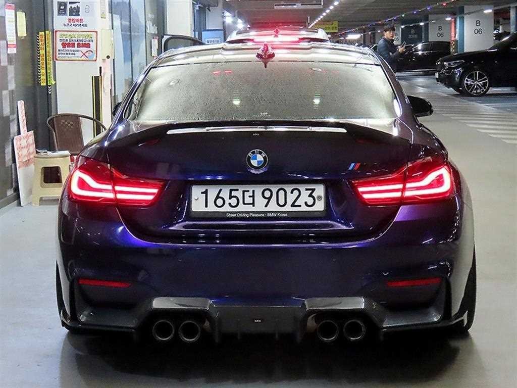BMW 4시리즈 M4 (F82) 쿠페 컴패티션 이미지 5